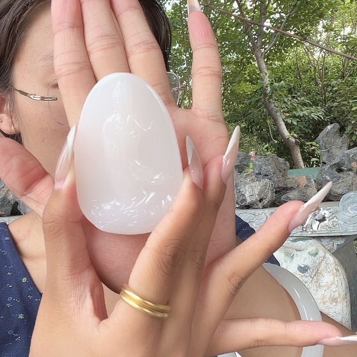 新疆山流水料46观音牌子