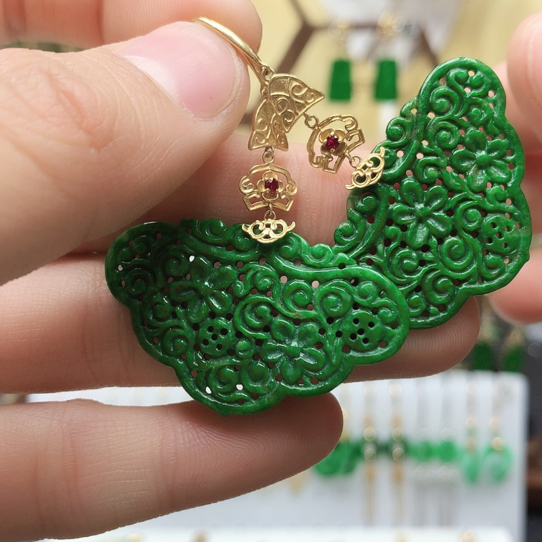 翡翠耳饰18K金镶嵌耳饰