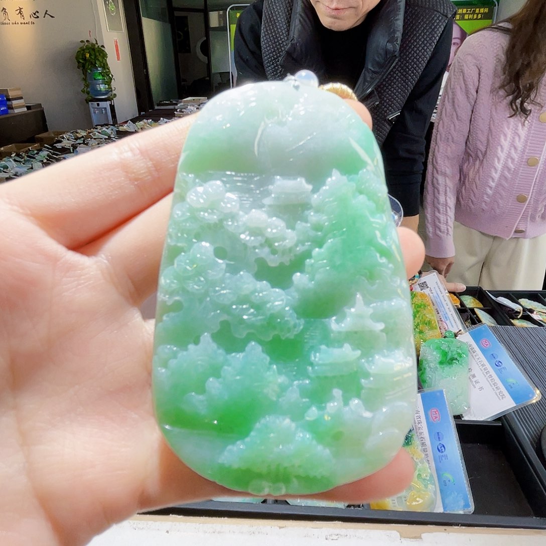 颈饰未镶嵌翡翠翡翠