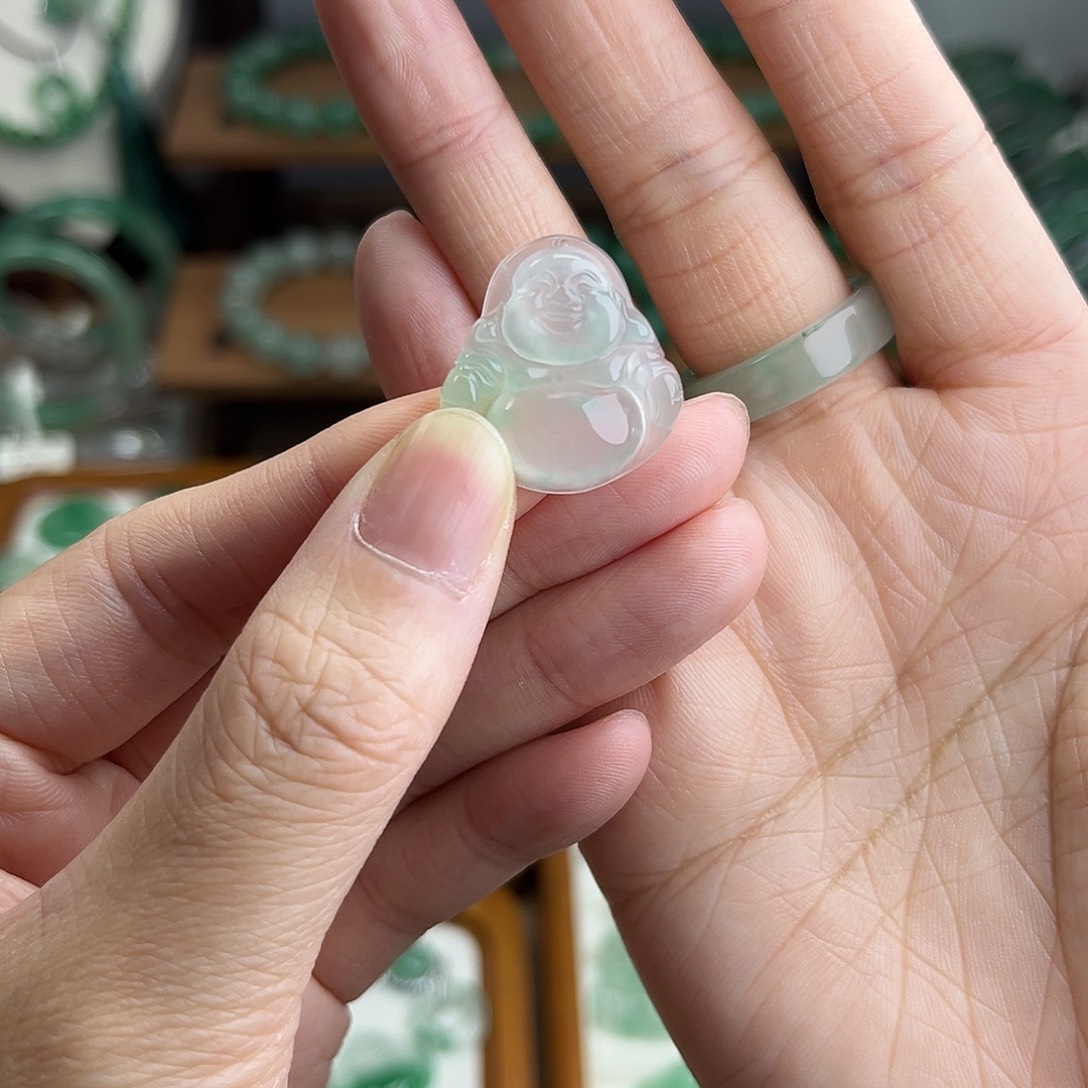 石英质玉（非洲翠）未镶嵌吊坠(不含链)佛公吊坠