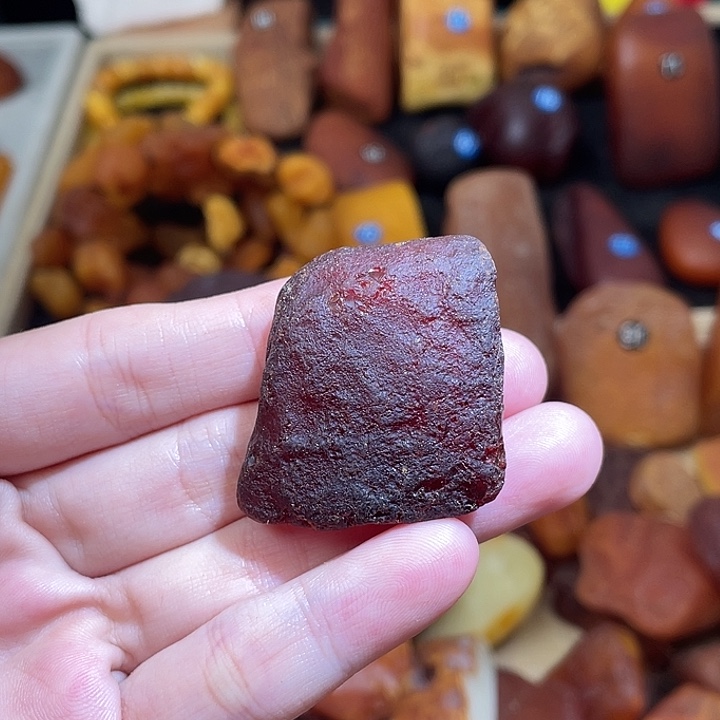 琥珀未镶嵌珠宝奇石