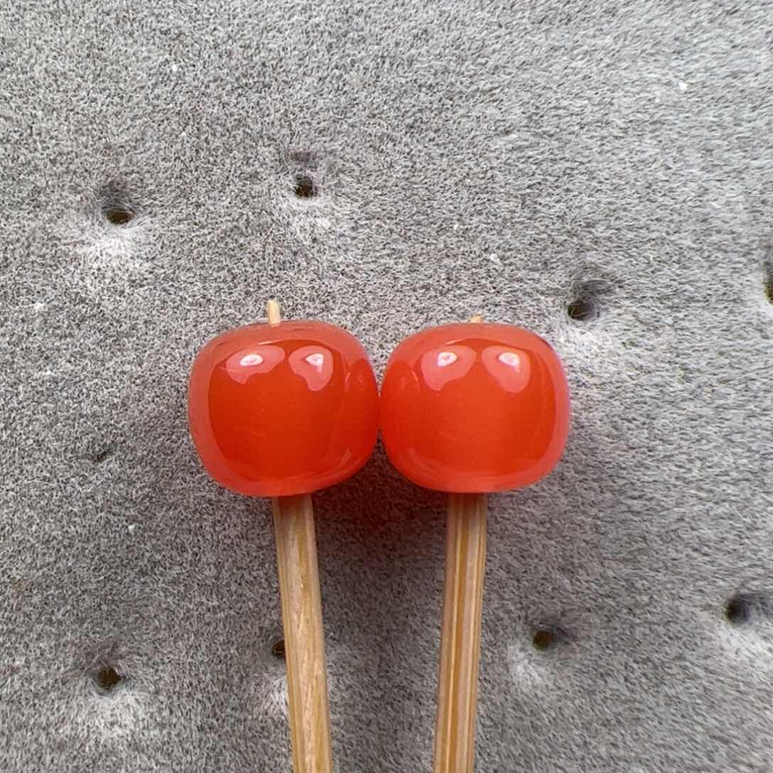 未镶嵌对珠南红玛瑙