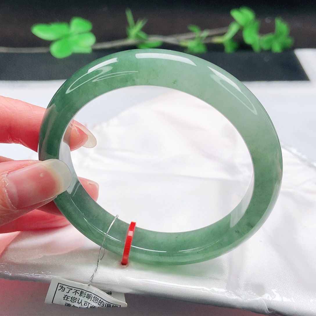 未镶嵌手镯翡翠56圈