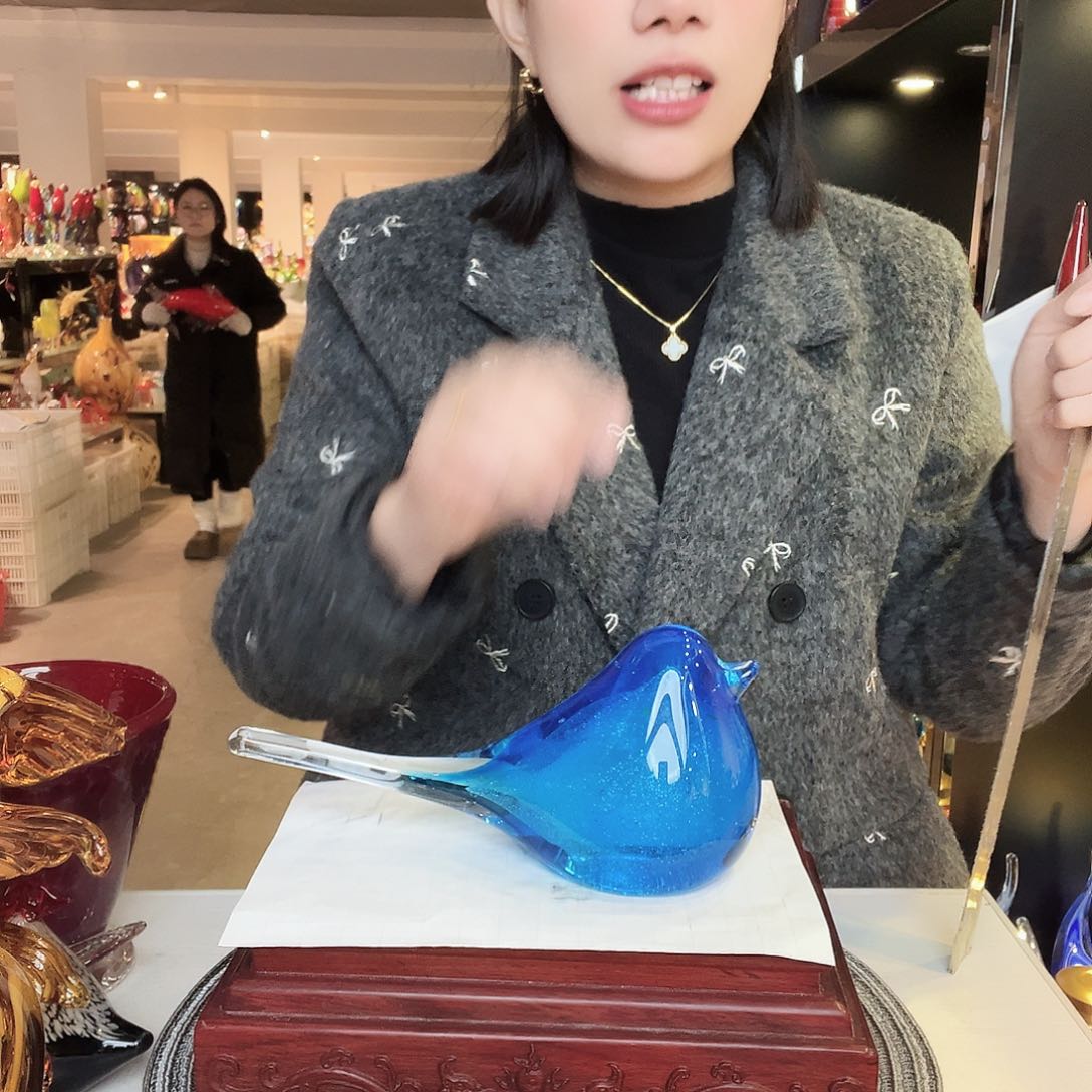 茶盏琉璃的颜色也很