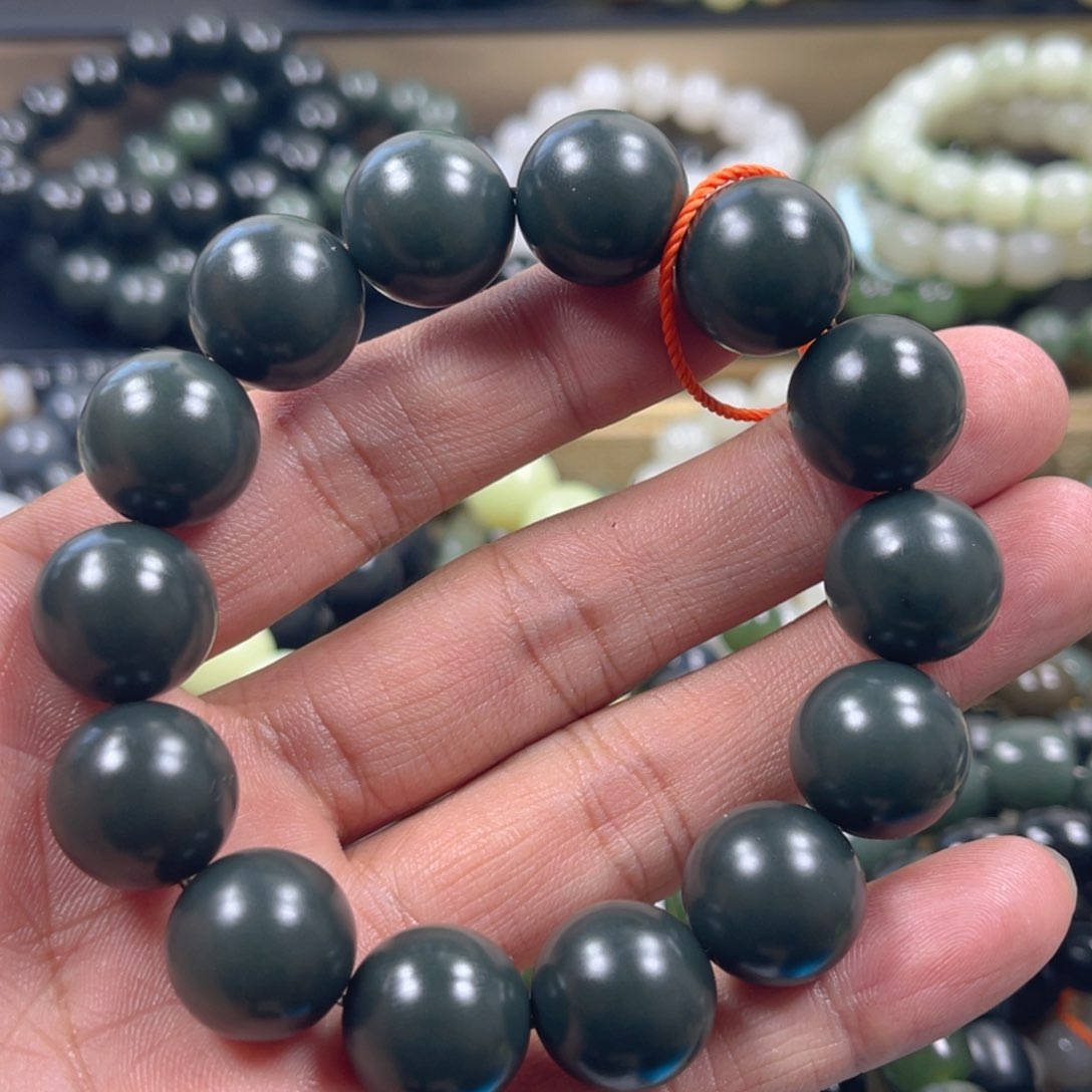 和田玉手串未镶嵌