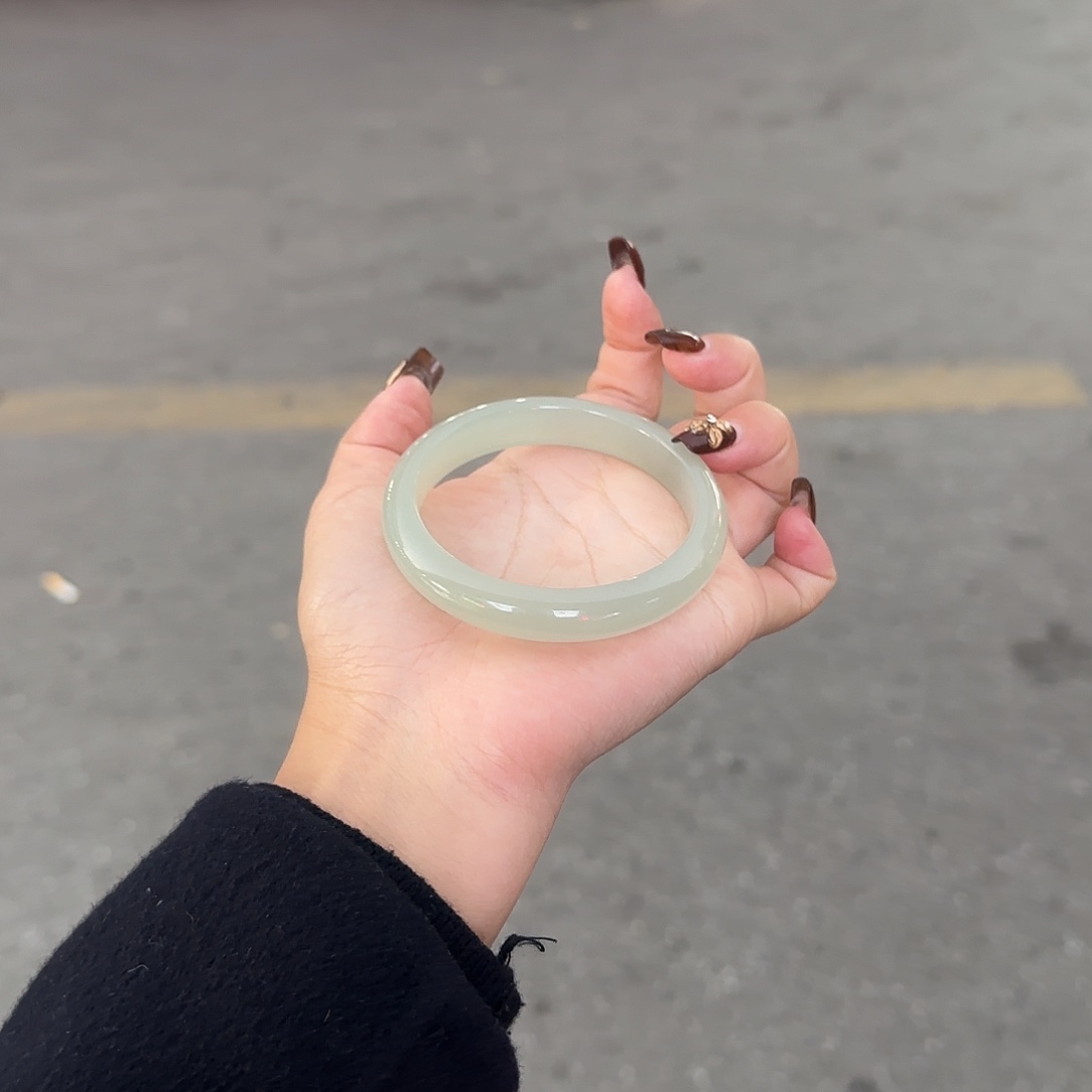 东陵石未镶嵌手镯