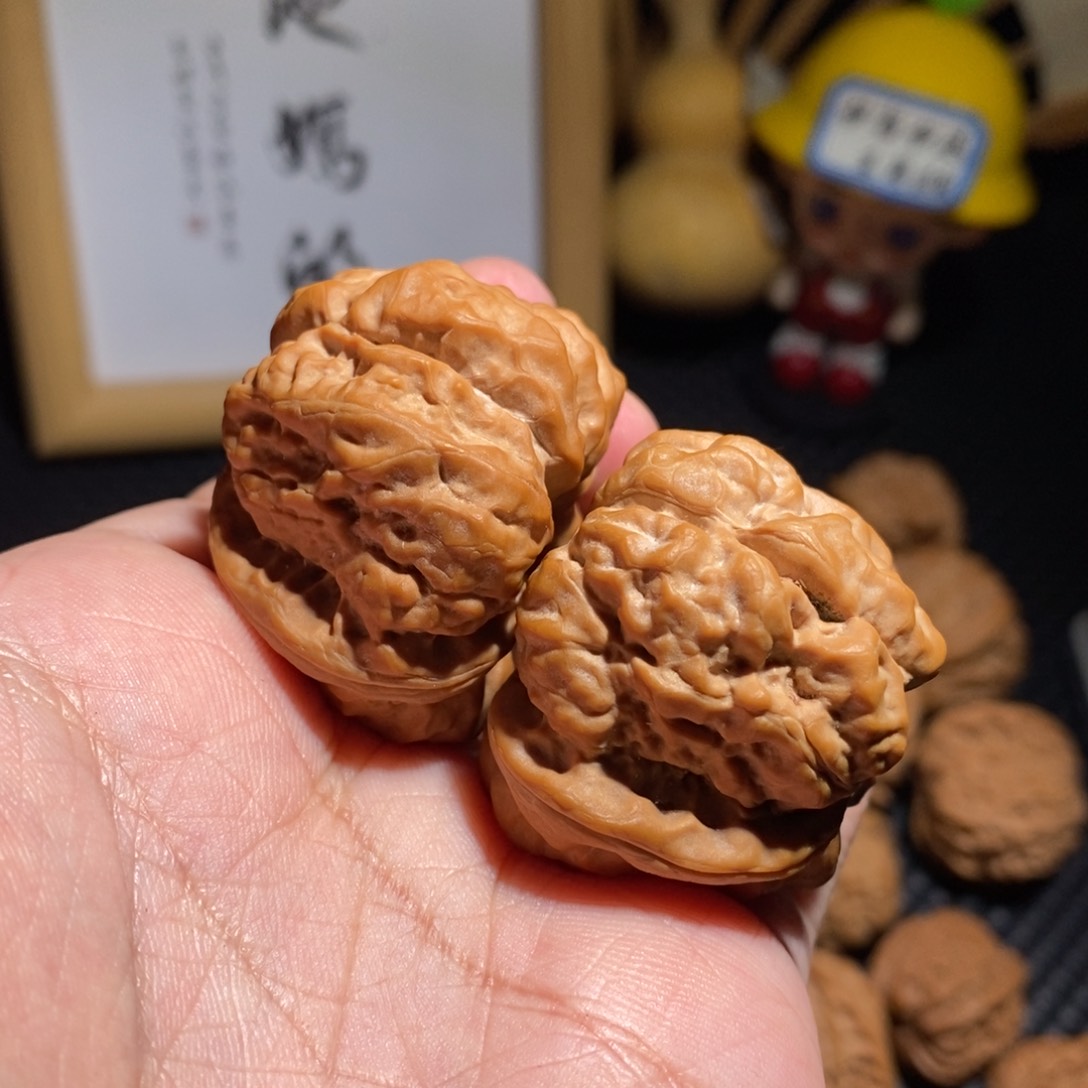 文玩核桃把件42尺蛤蟆头疙瘩包开背