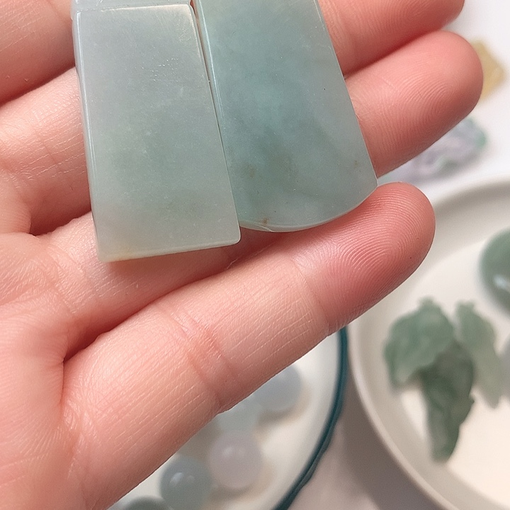 翡翠未镶嵌挂件是