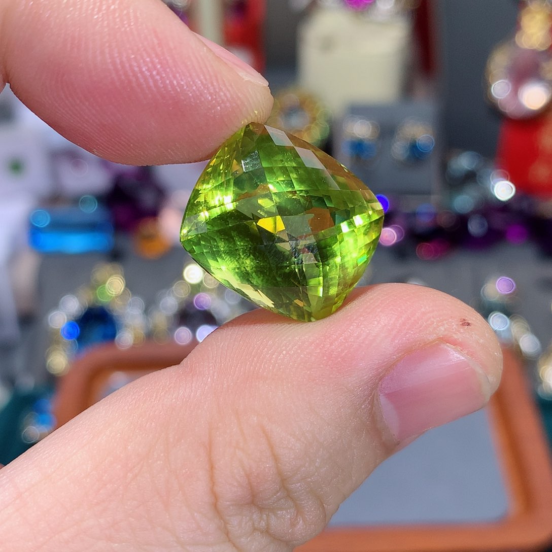 水晶戒指未镶嵌?**?裸石