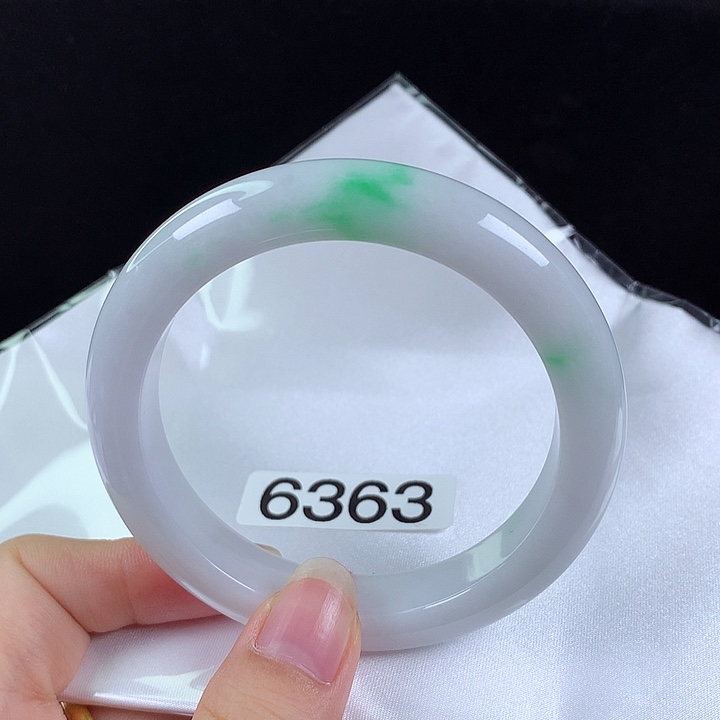 翡翠未镶嵌手镯59圈