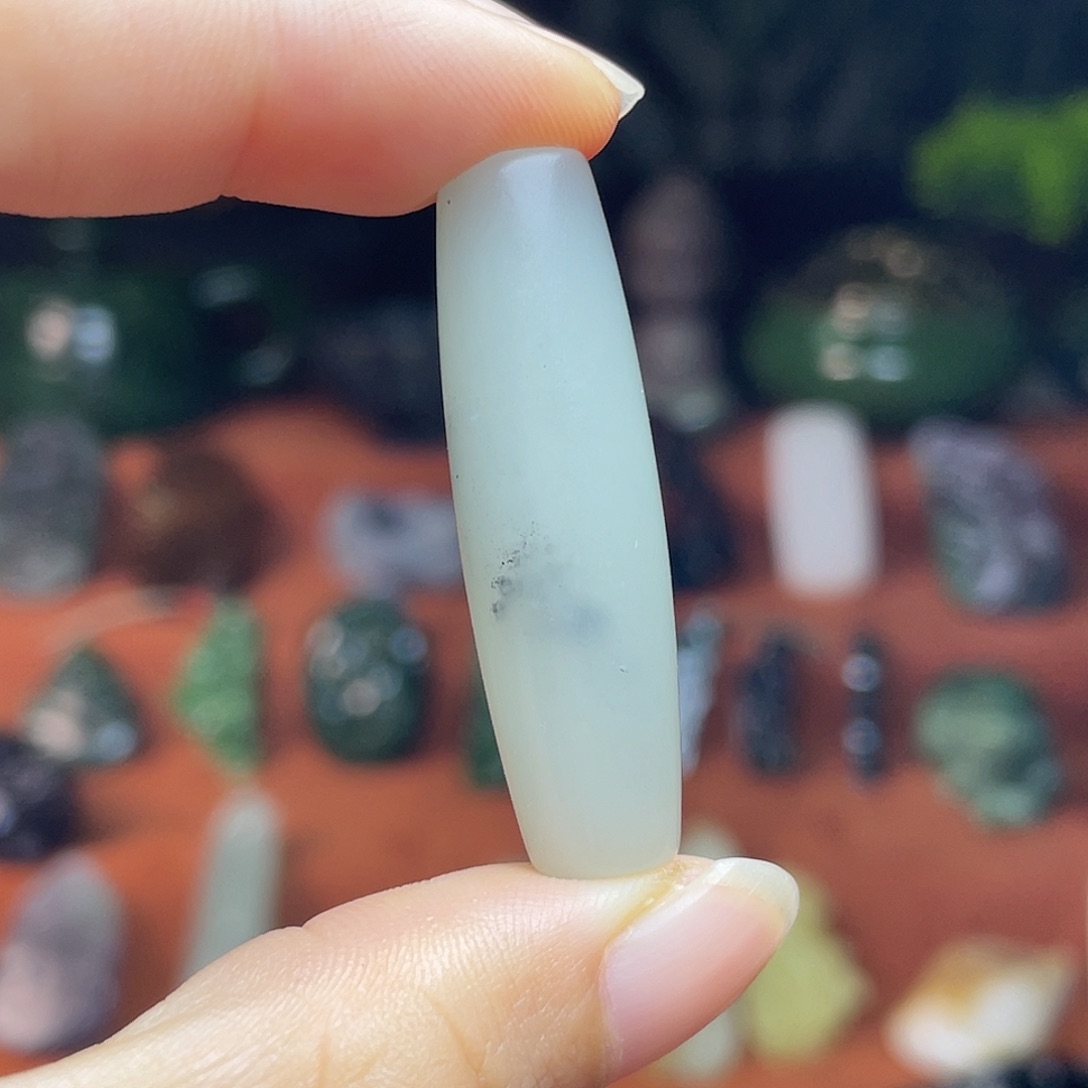 和田玉未镶嵌颈饰新疆白底青花意境油膏料勒子