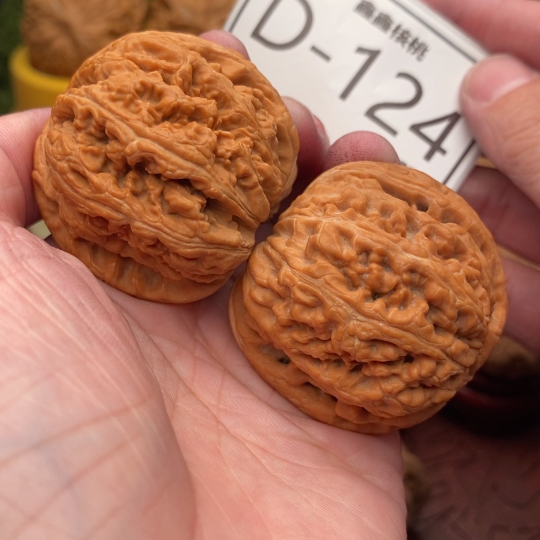 文玩核桃把件粗筋42