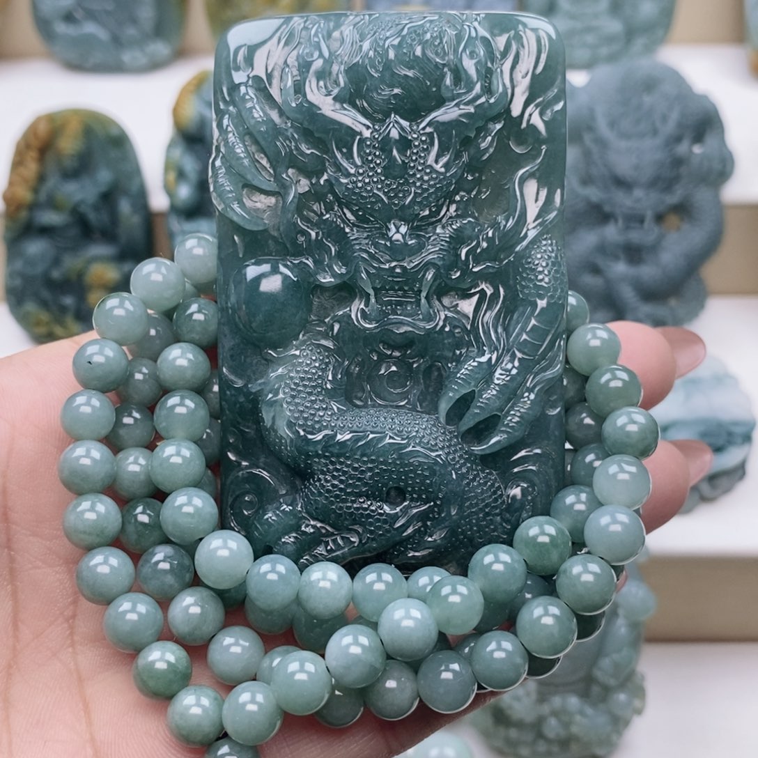 颈饰未镶嵌翡翠】