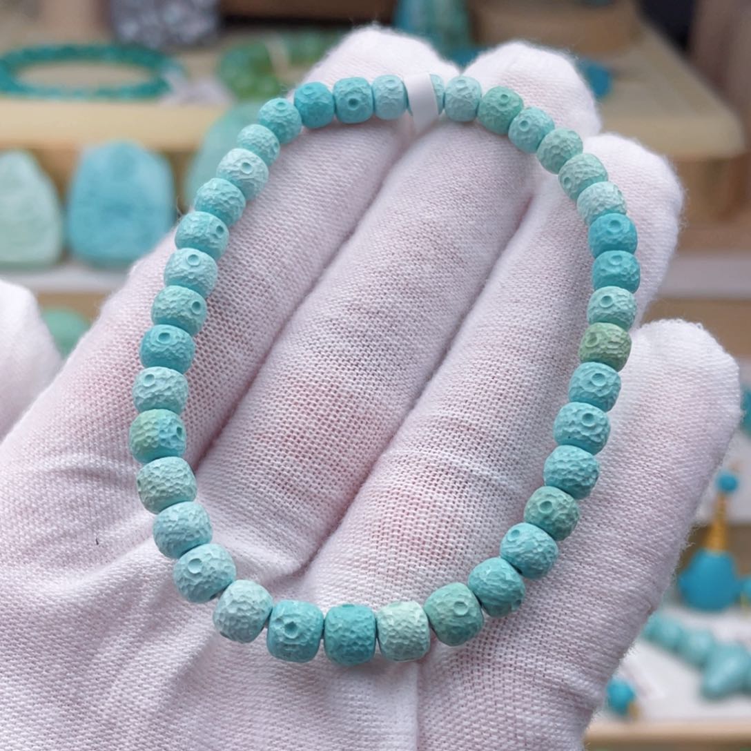 未镶嵌绿松石珠宝奇石