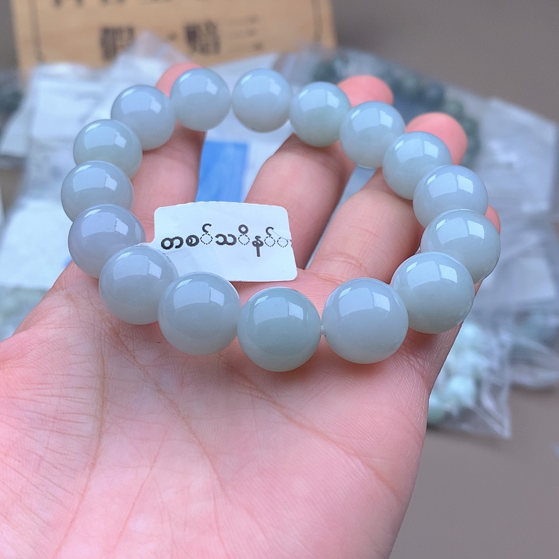未镶嵌手串定制翡翠