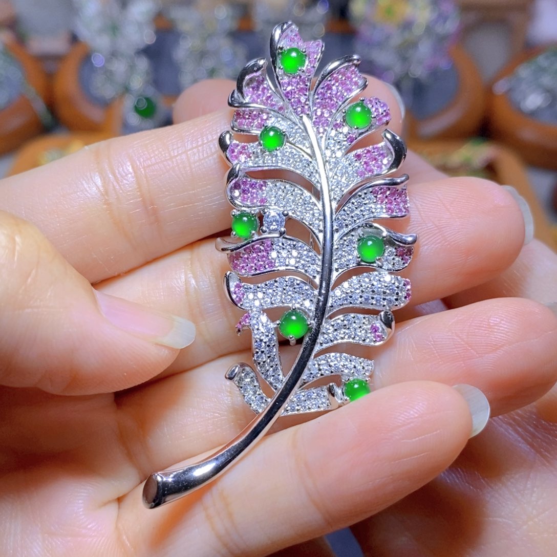 翡翠颈饰银S925镶嵌天然翡翠