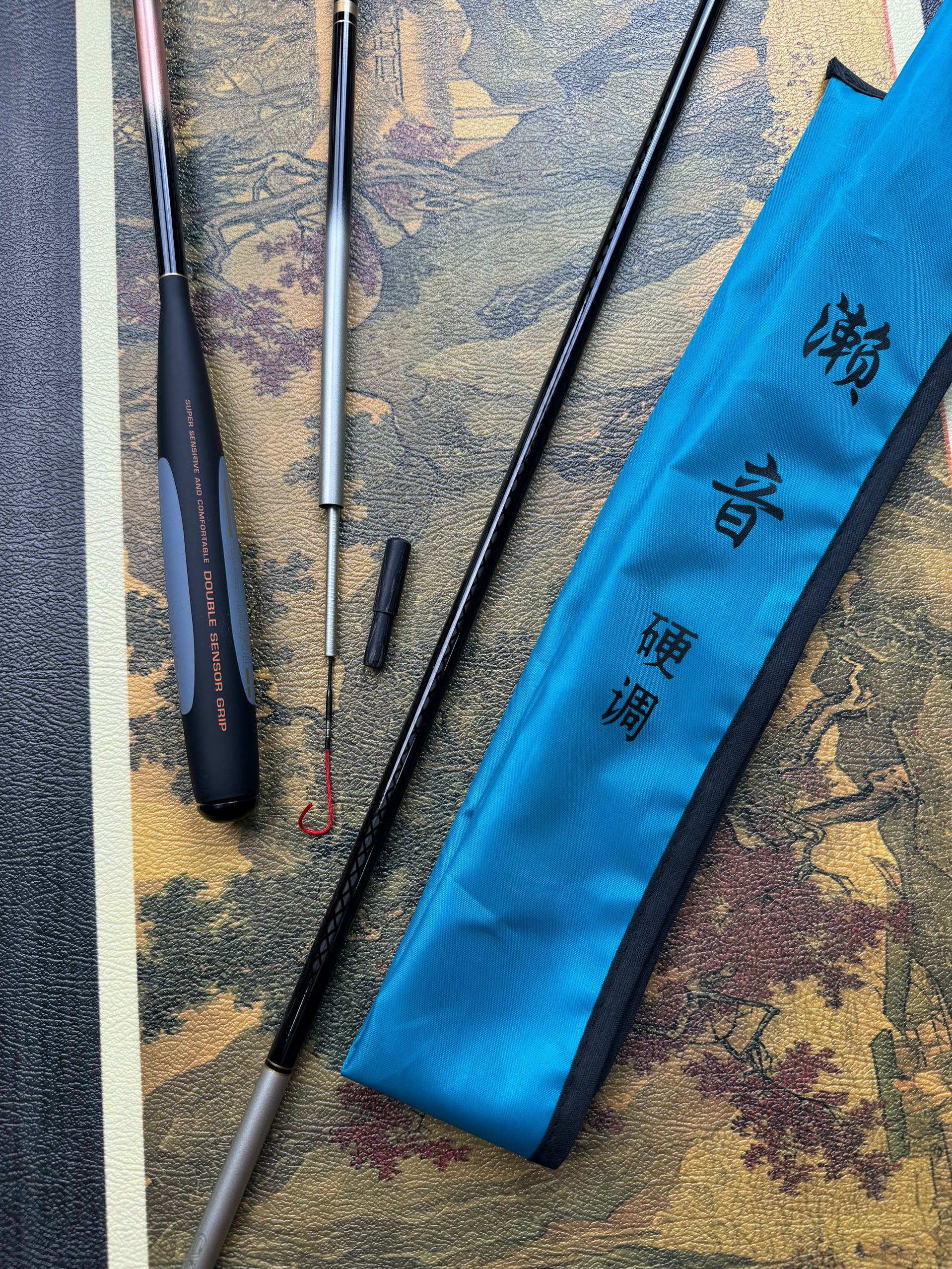 新款高端碳素鱼竿超细轻硬台钓竿鲫鱼竿1