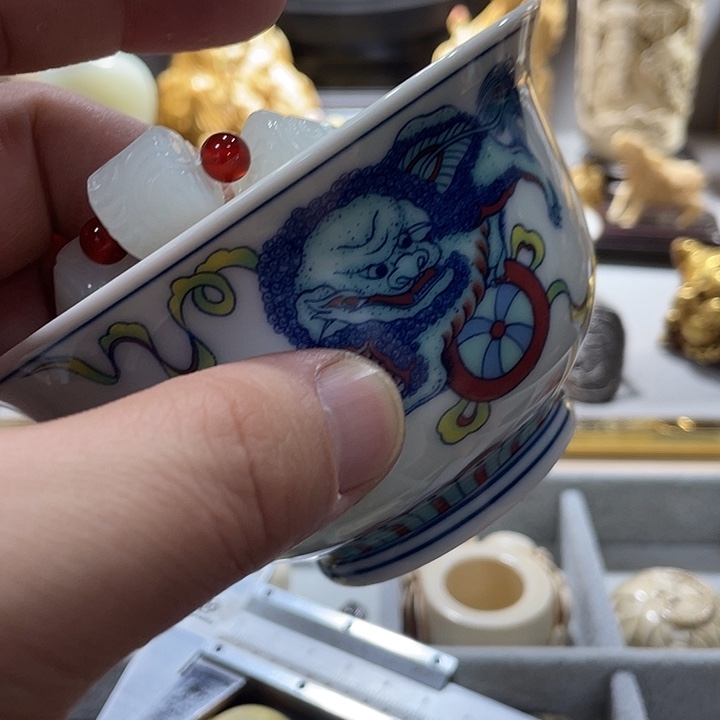 定*波精致雕刻工艺精湛