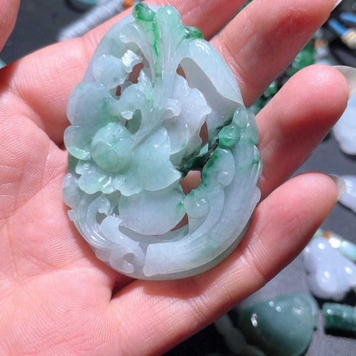 【闪购商品】翡翠颈饰未镶嵌天然翡翠