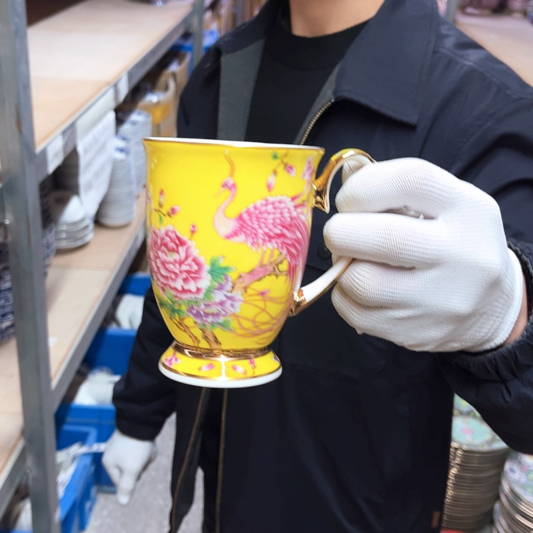 瓷。。。。。。。。。。。。。