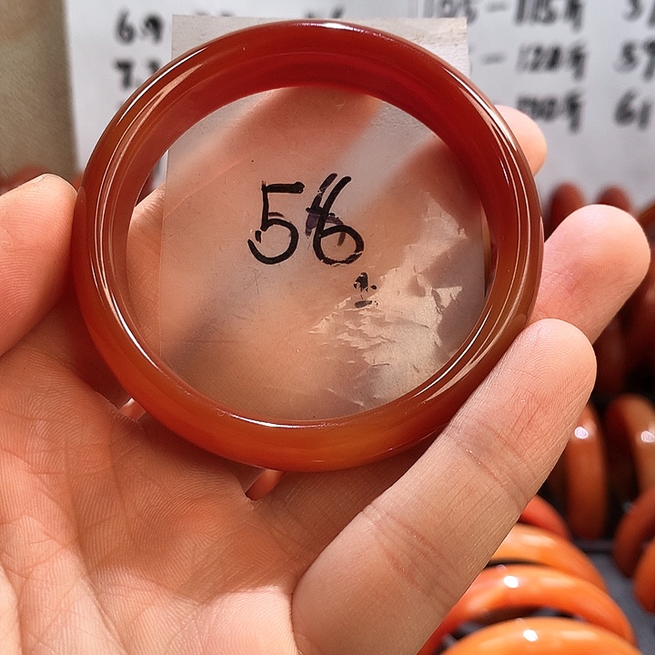 玛瑙/玉髓手镯未镶嵌