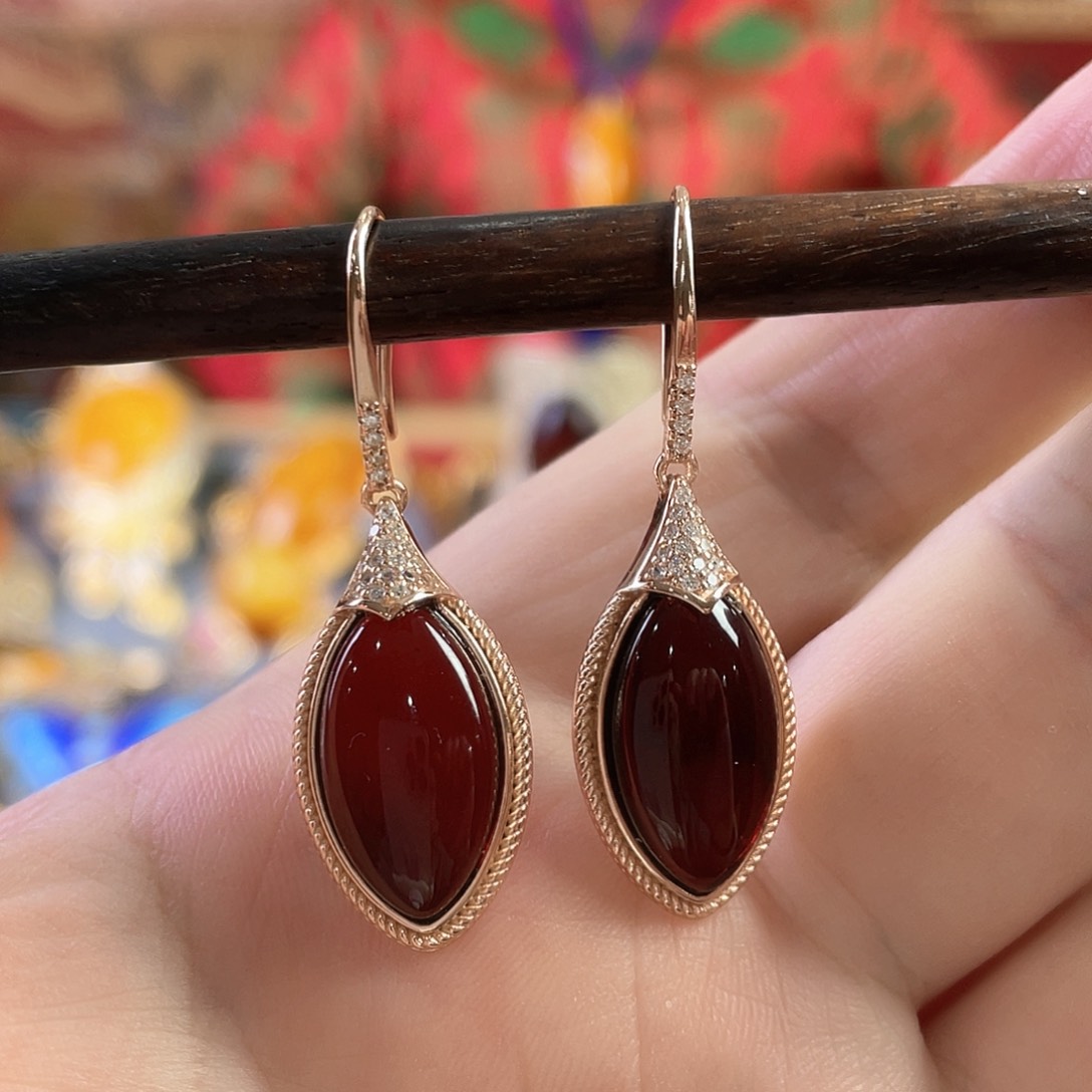 血珀耳环银S925镀金镶嵌