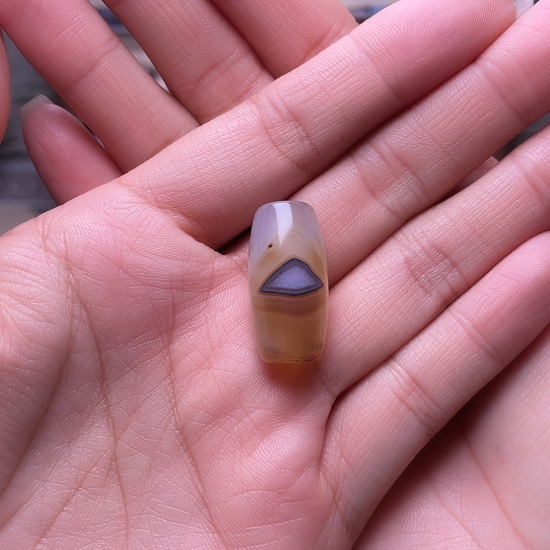 微***奇玛瑙/玉髓未镶嵌颈饰