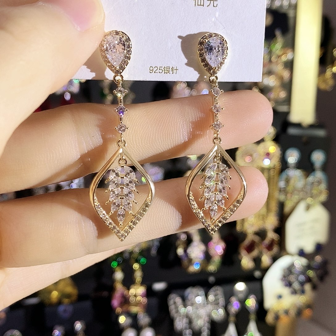 锆石纯铜合金锆石