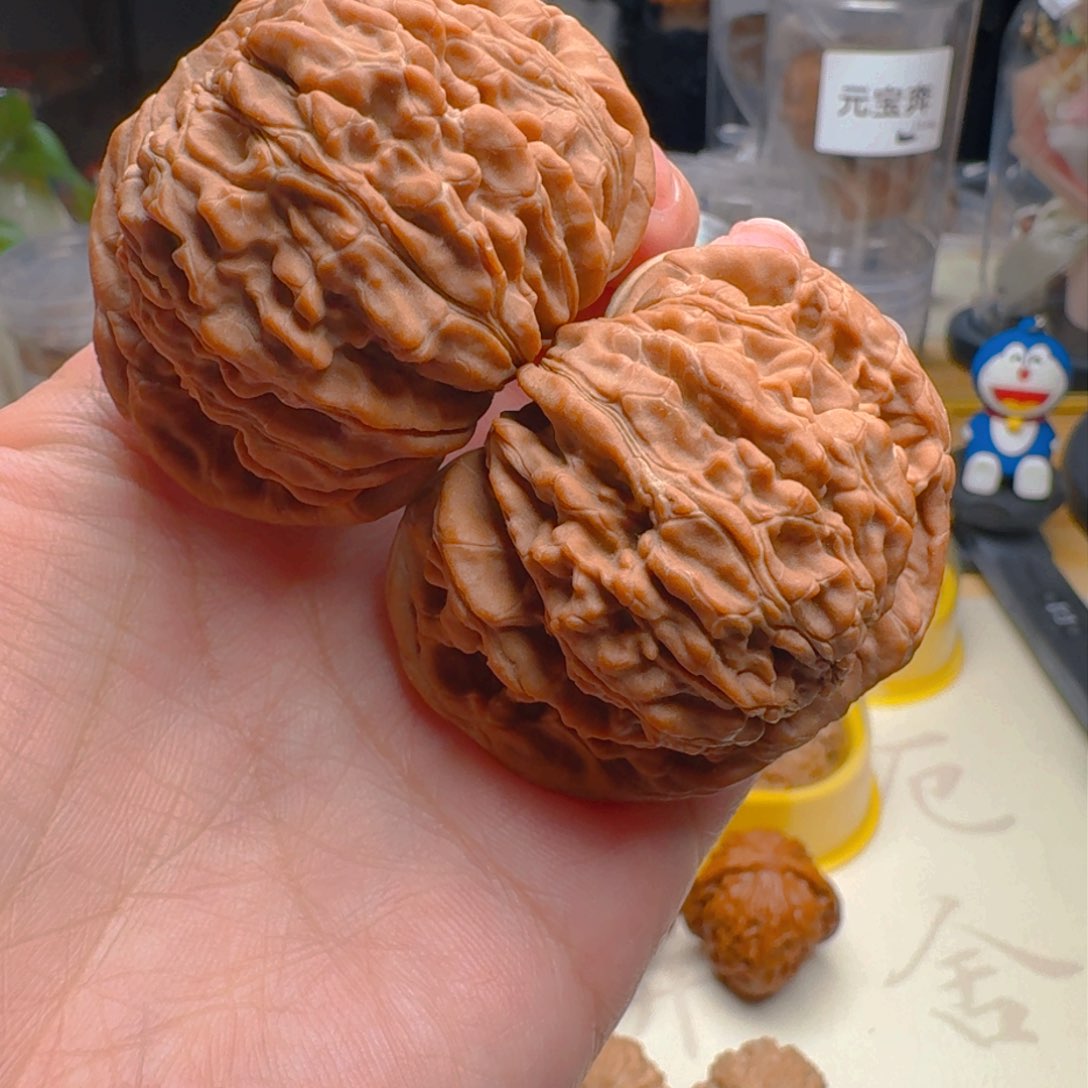 核桃把件50尺寸四座楼