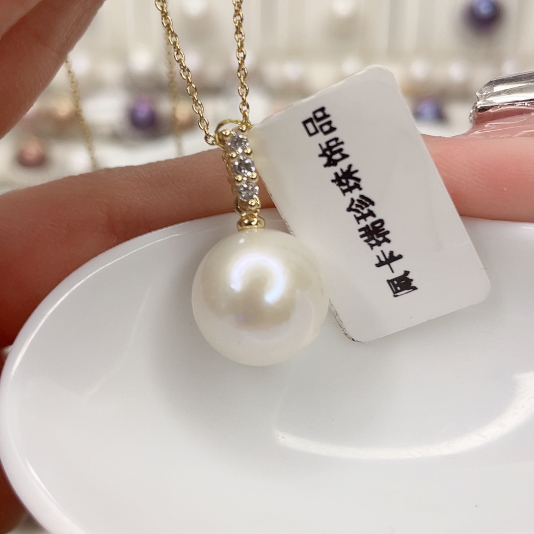 淡水珍珠吊坠(赠链)未镶嵌