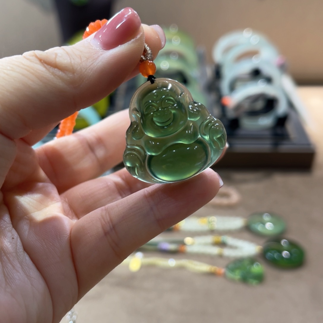 蛇纹石玉颈饰未镶嵌L****⁸