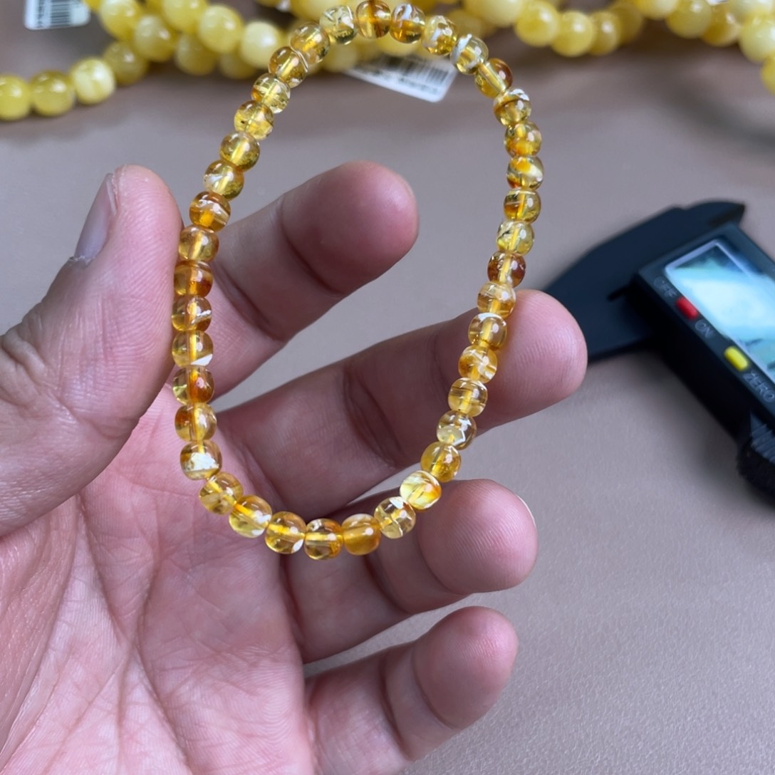 琥珀裸石未镶嵌01900000000