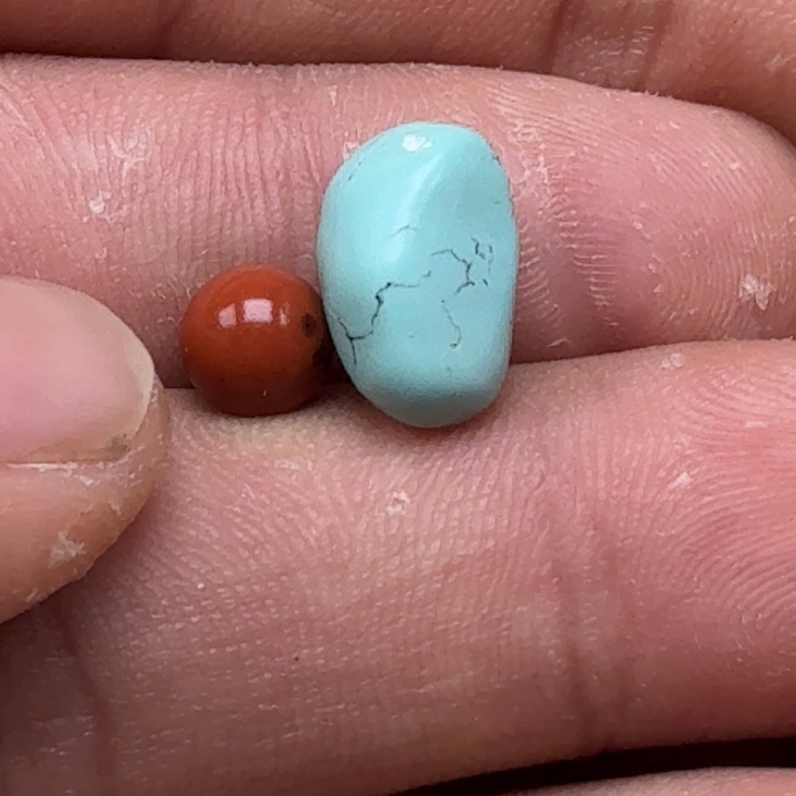 丁***当南红玛瑙未镶嵌珠宝半成品