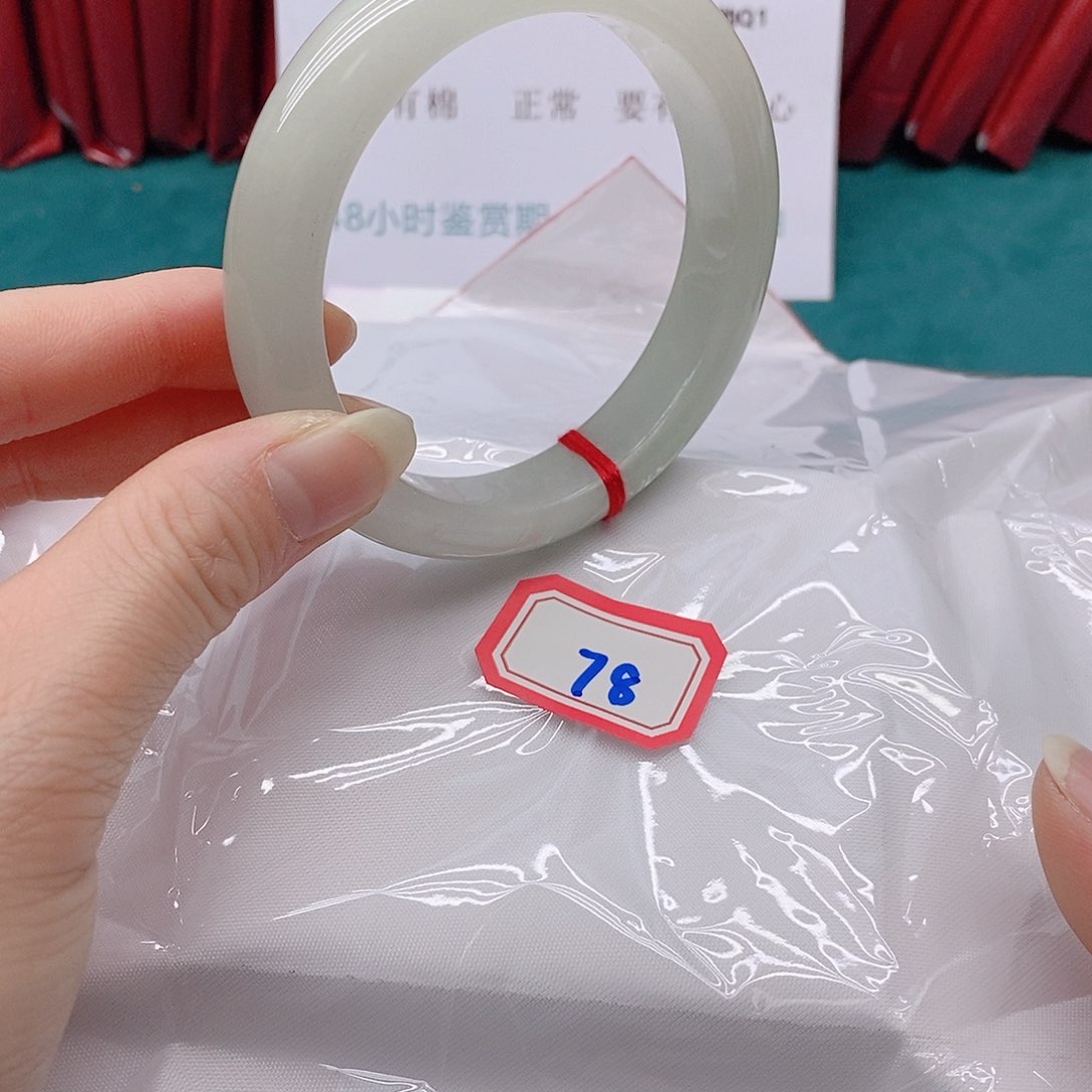 翡翠手镯未镶嵌用****17888888888