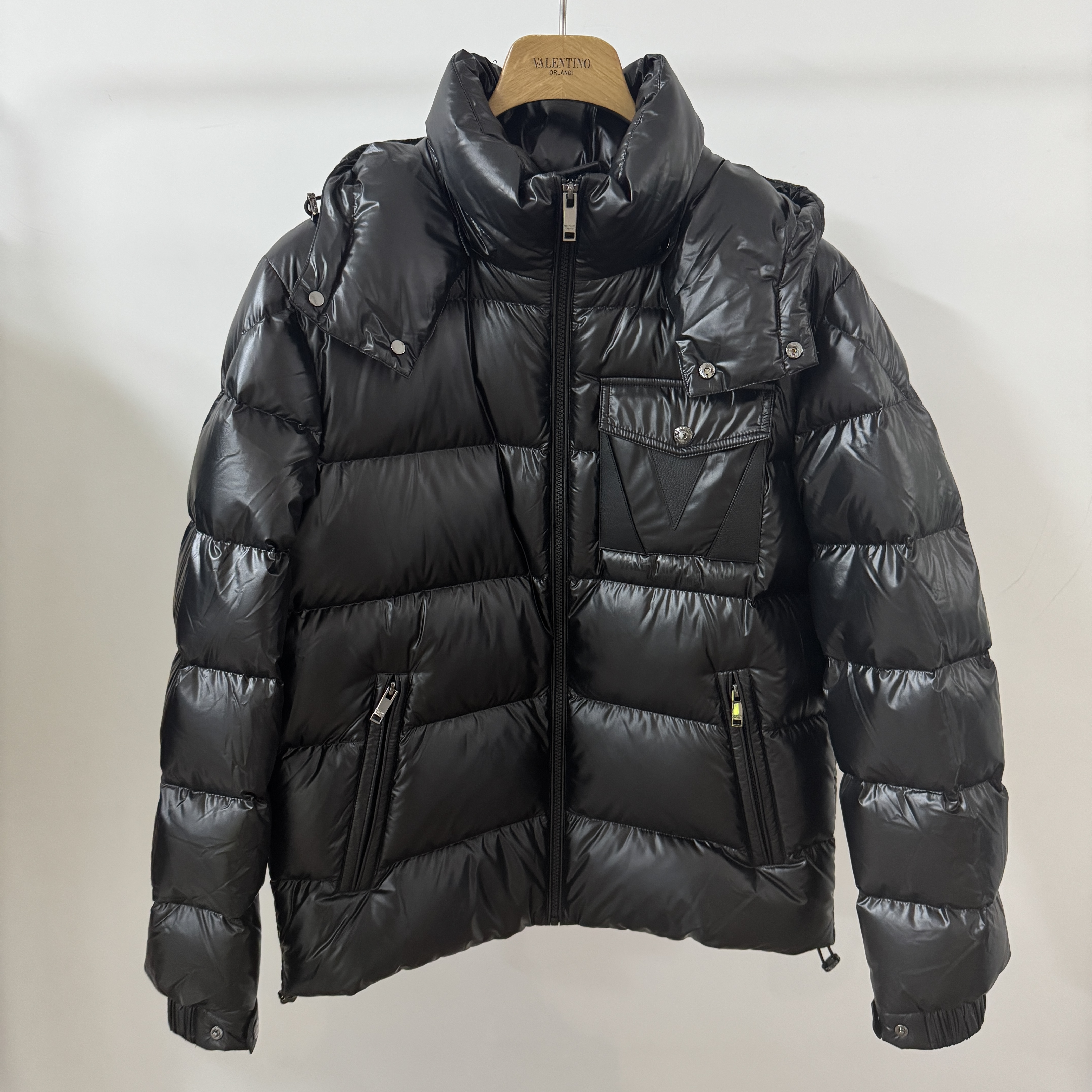Valentino orlandi男士冬季B版简约皮标真口袋可脱卸帽轻薄羽绒服