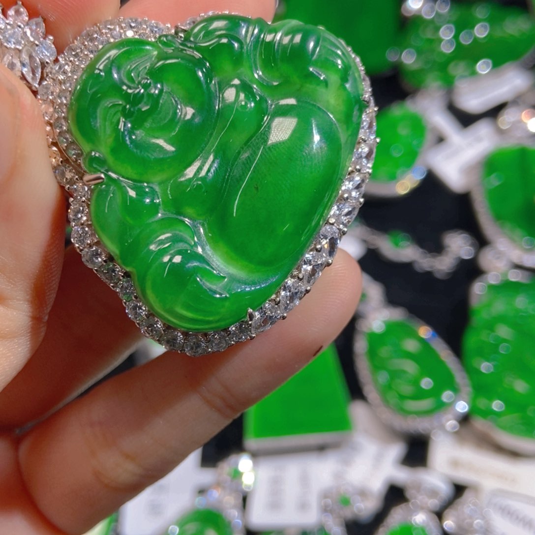 翡翠未镶嵌吊坠(不含链)