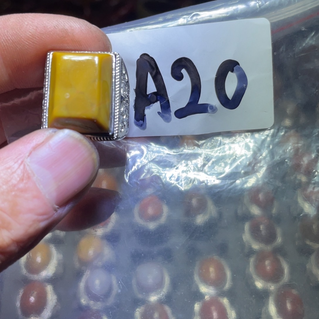 玛瑙/玉髓颈饰未镶嵌维*