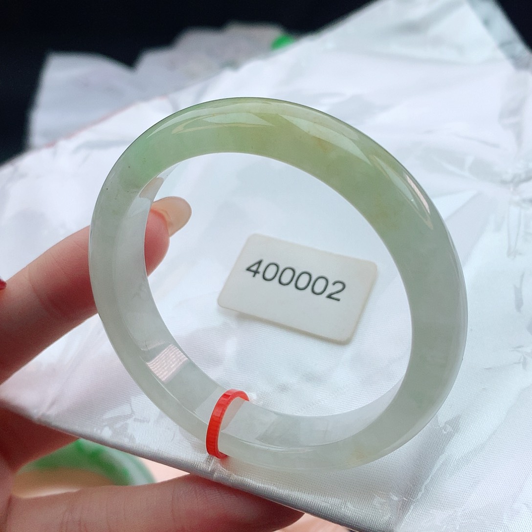 翡翠手镯未镶嵌52圈口400002