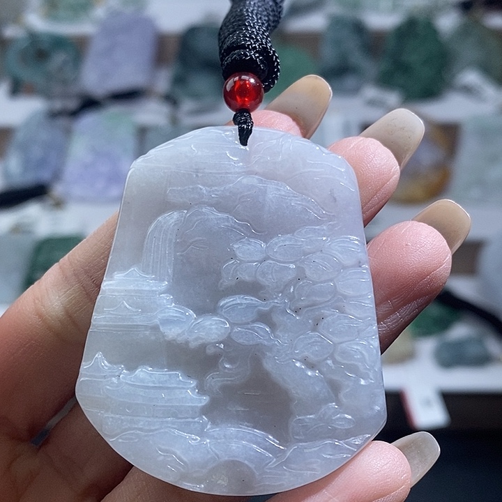 翡翠颈饰未镶嵌翡翠