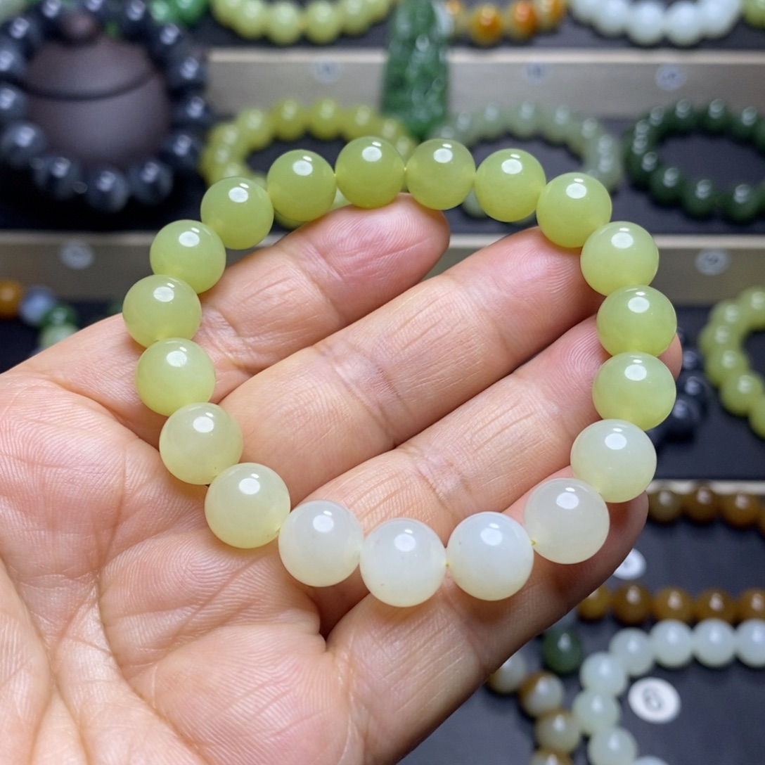 和田玉未镶嵌手串