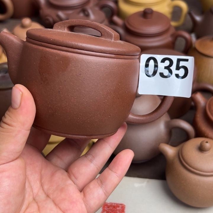 茶壶紫砂底槽清半手工260cc左右瑕疵