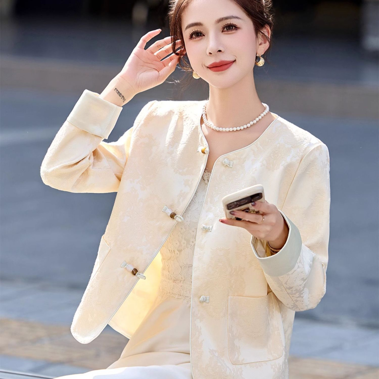 时尚上衣小香风春季短外套女女士秋季复古提花外套