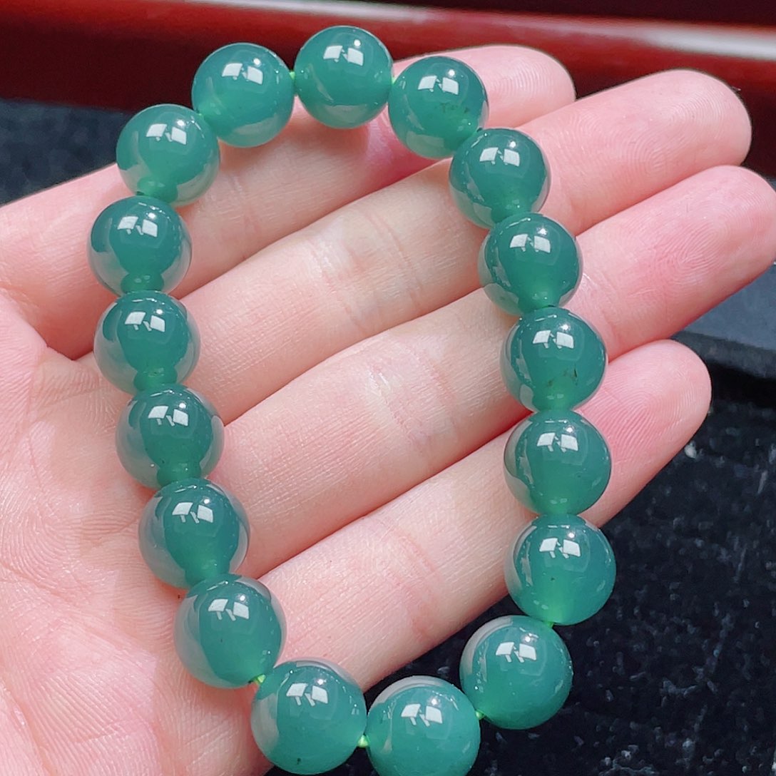 翡翠颈饰未镶嵌81，