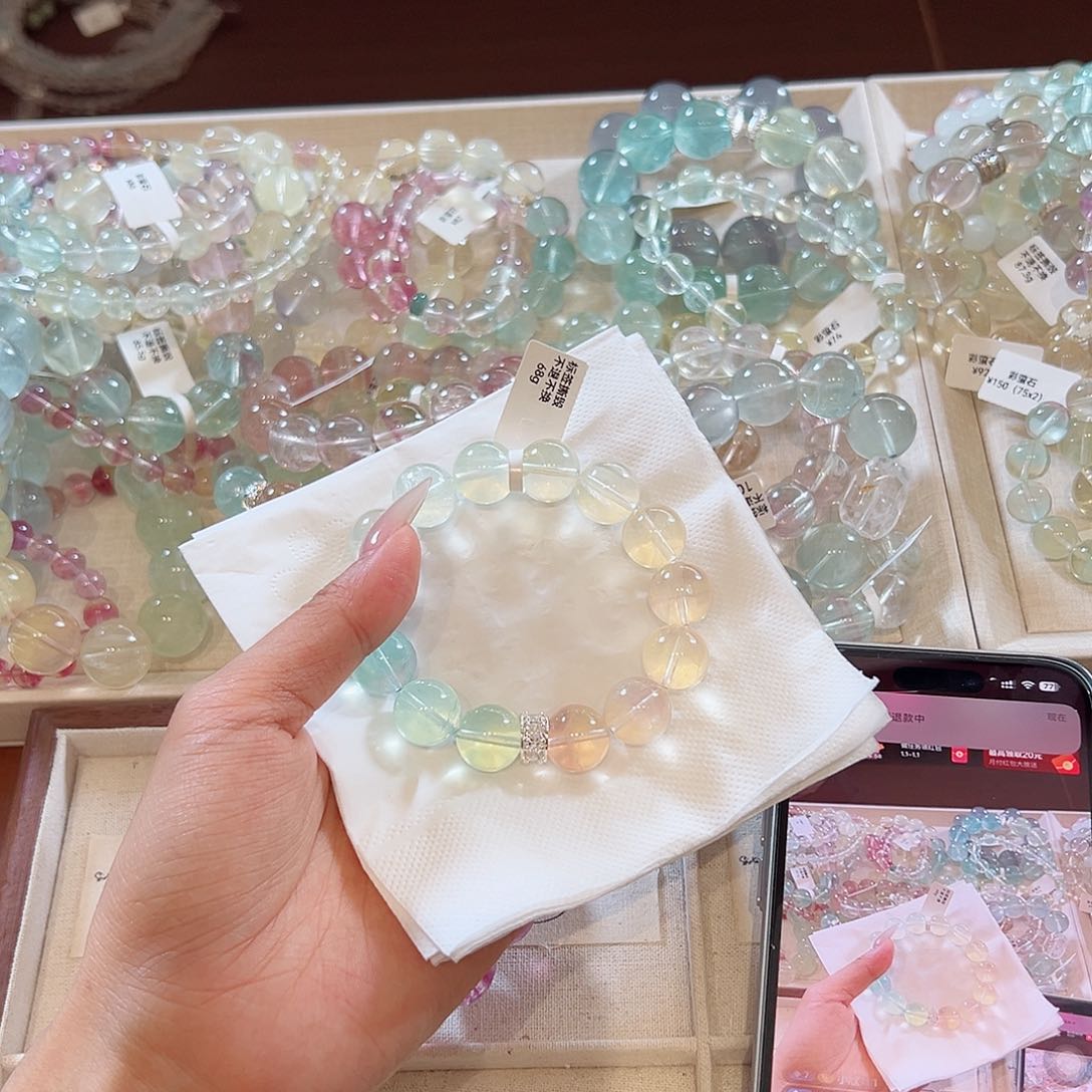 水晶手链未镶嵌好***肉48小时鉴赏