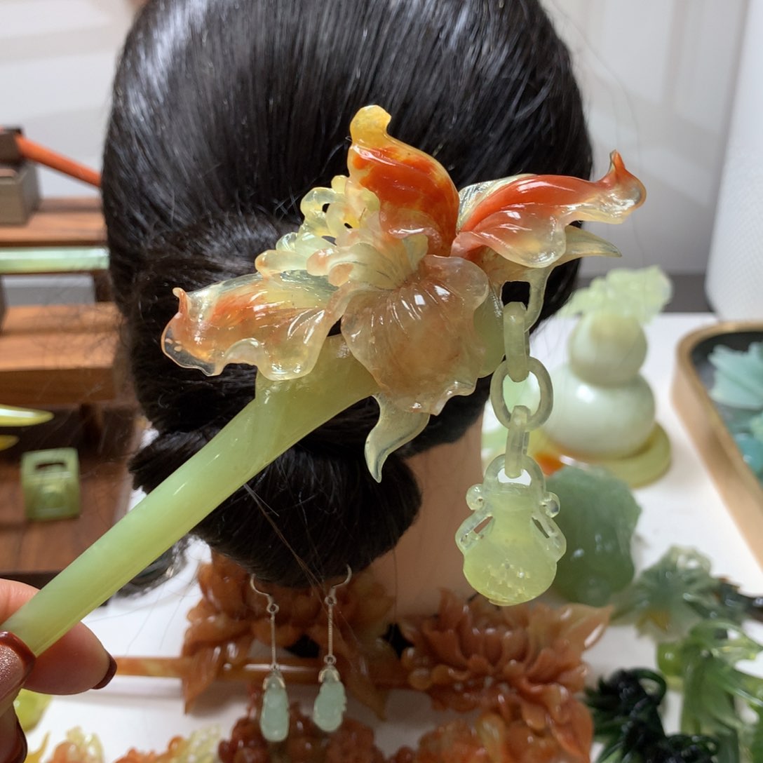 蛇纹石玉发饰未镶嵌你****雪