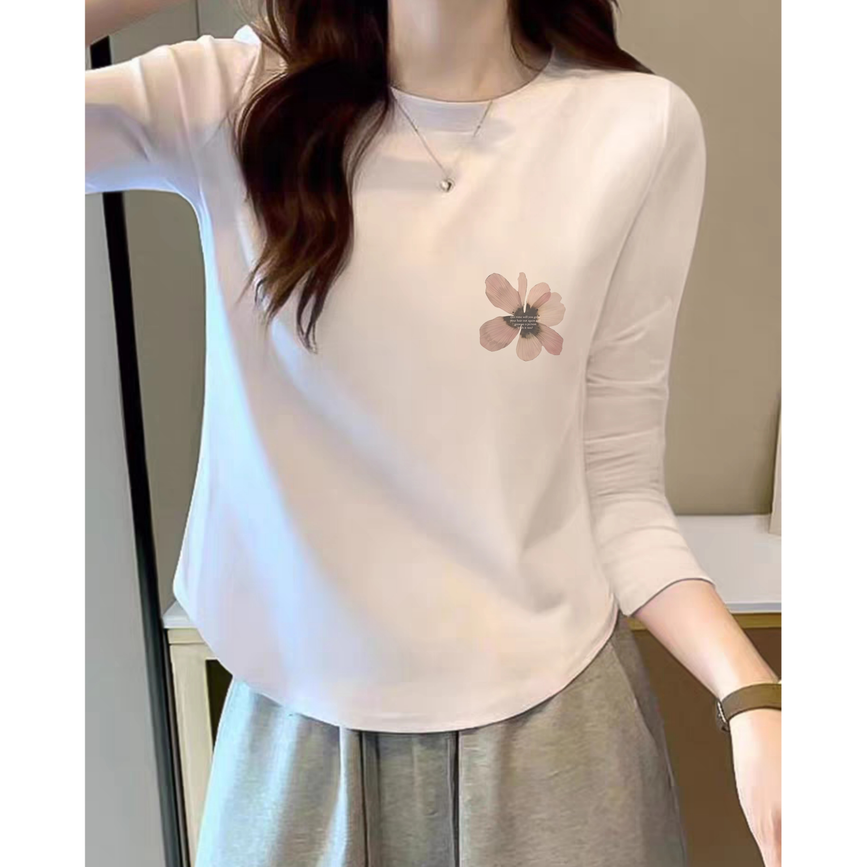 花朵英文胸标新款显瘦小个子女士纯棉打底衫女100%全棉