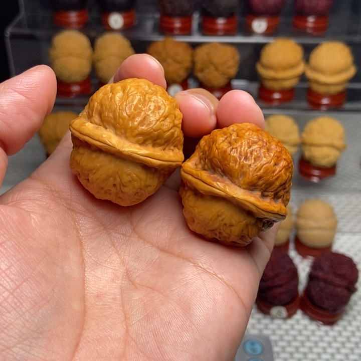 文玩核桃把件元宝蟾30