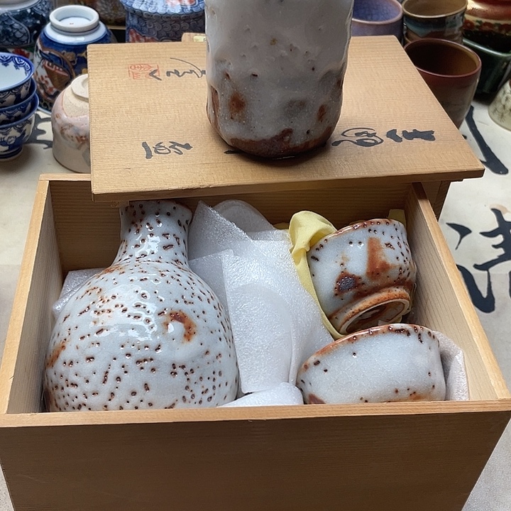 小***小瓷片001 一人直播，看品直播间说序号