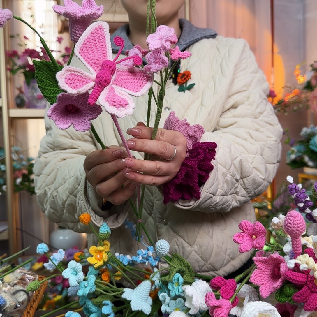 手工钩织设计花束