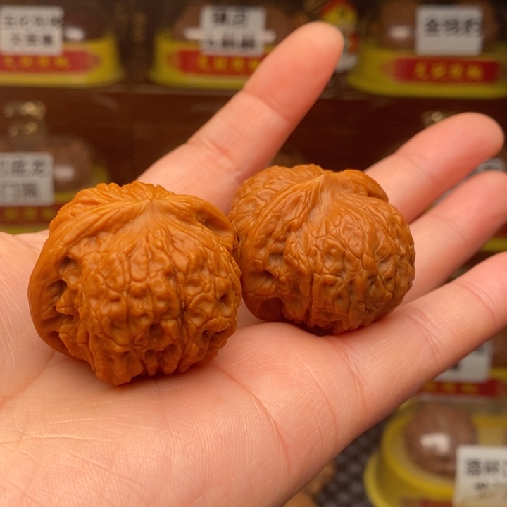 吊坠文玩核桃L****n血麒麟